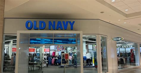 old navy markville mall closing.